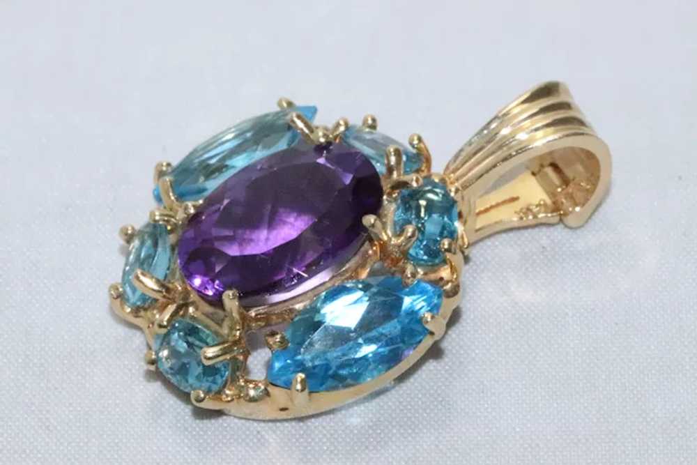 14 KT Yellow Gold Blue Topaz and Amethyst Pendant - image 2