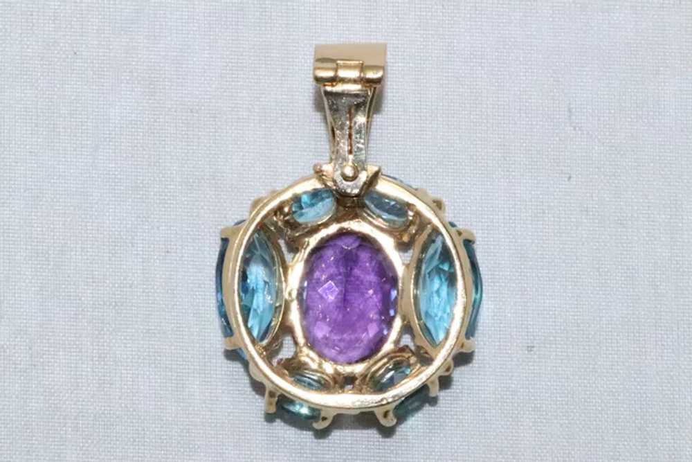 14 KT Yellow Gold Blue Topaz and Amethyst Pendant - image 3