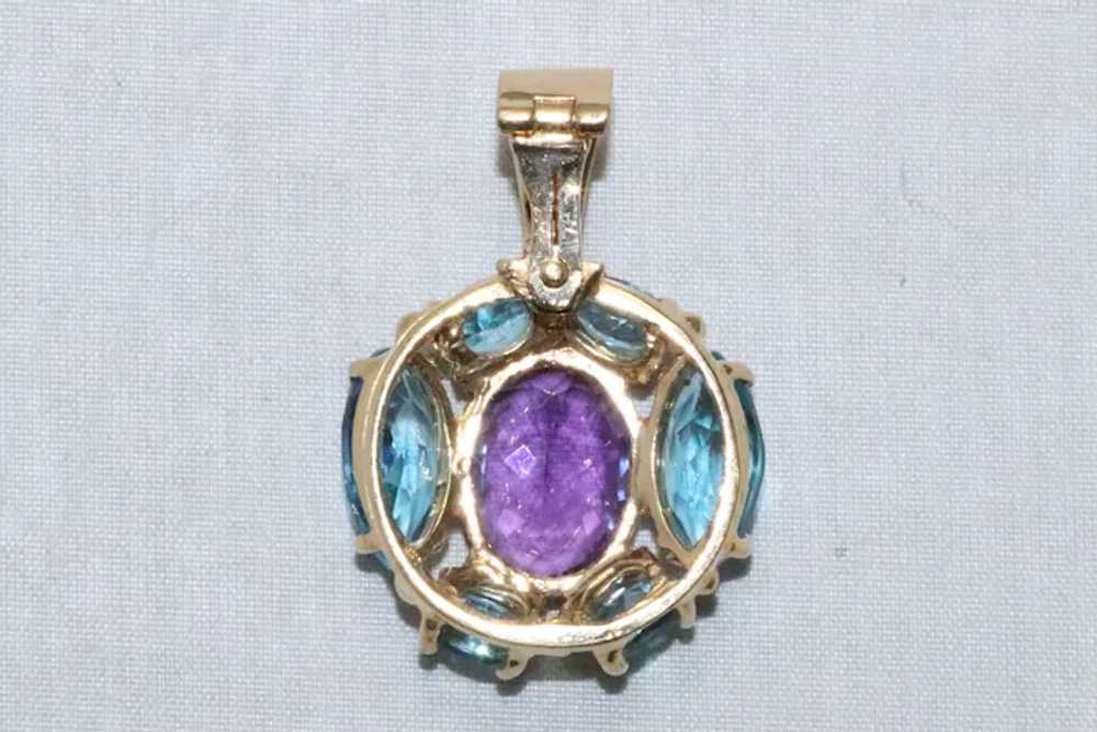 14 KT Yellow Gold Blue Topaz and Amethyst Pendant - image 3