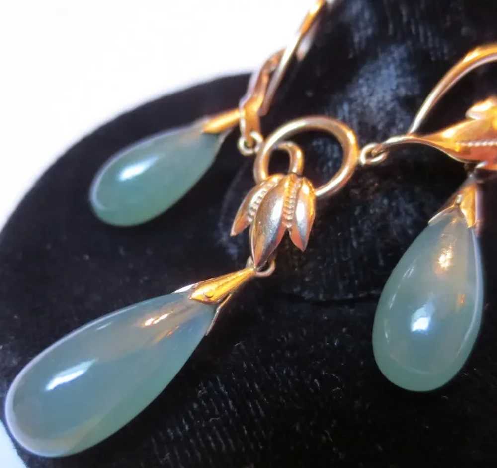 Lovely Vintage Jade Drop 14K Gold Necklace - image 4