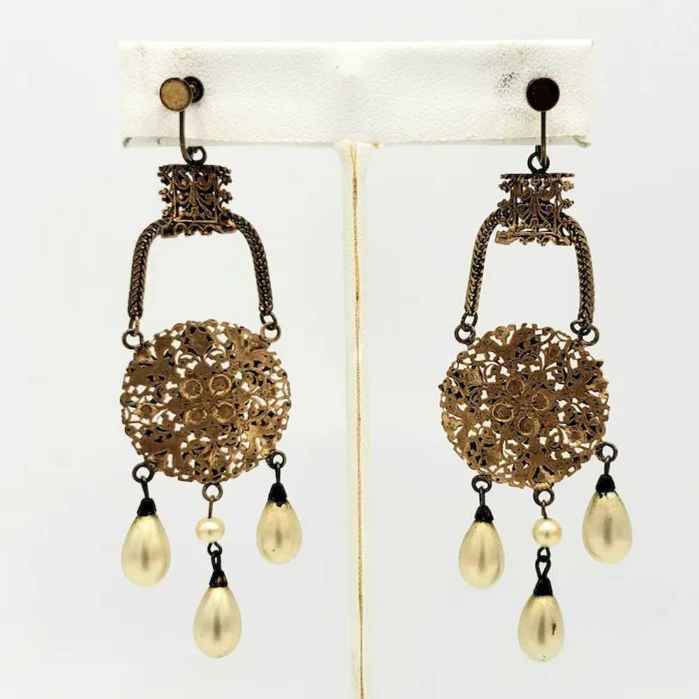 PRETTY Pearl Drop Earrings - image 5