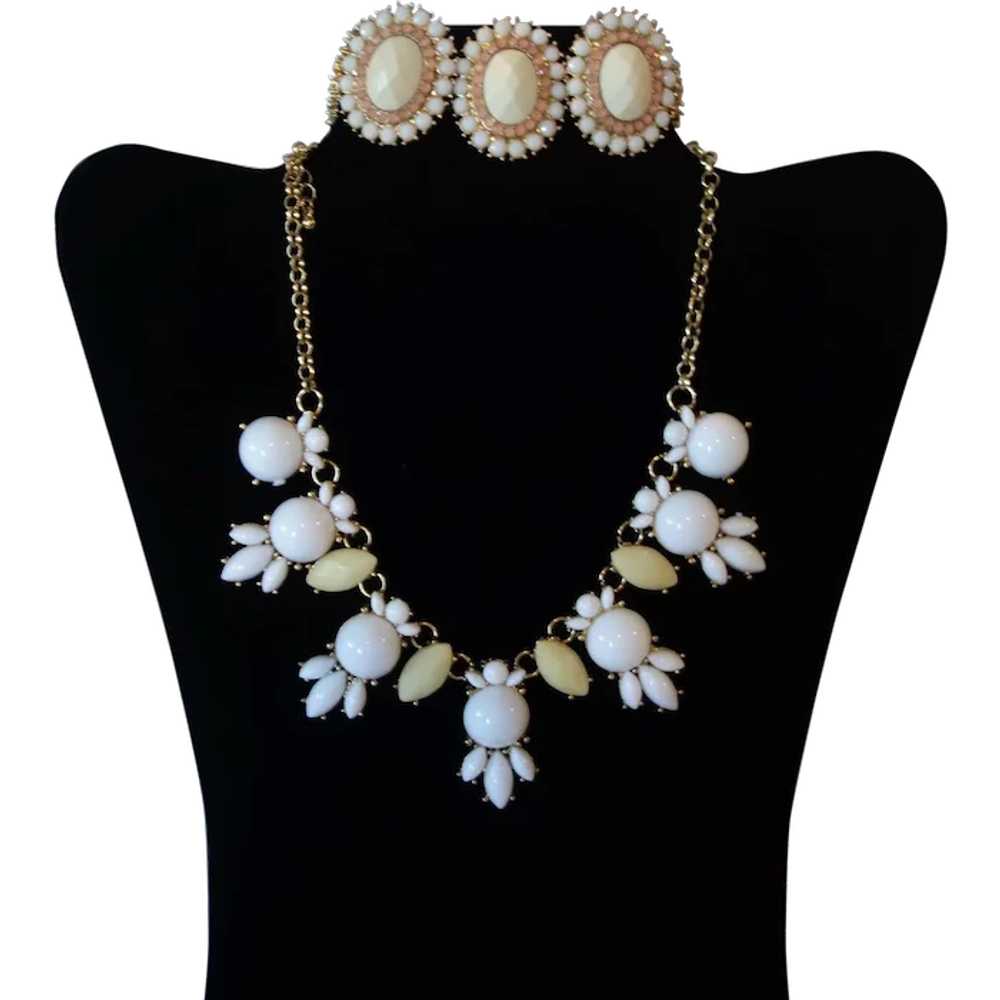 Vintage White and Pale Yellow Beaded Necklace and… - image 1