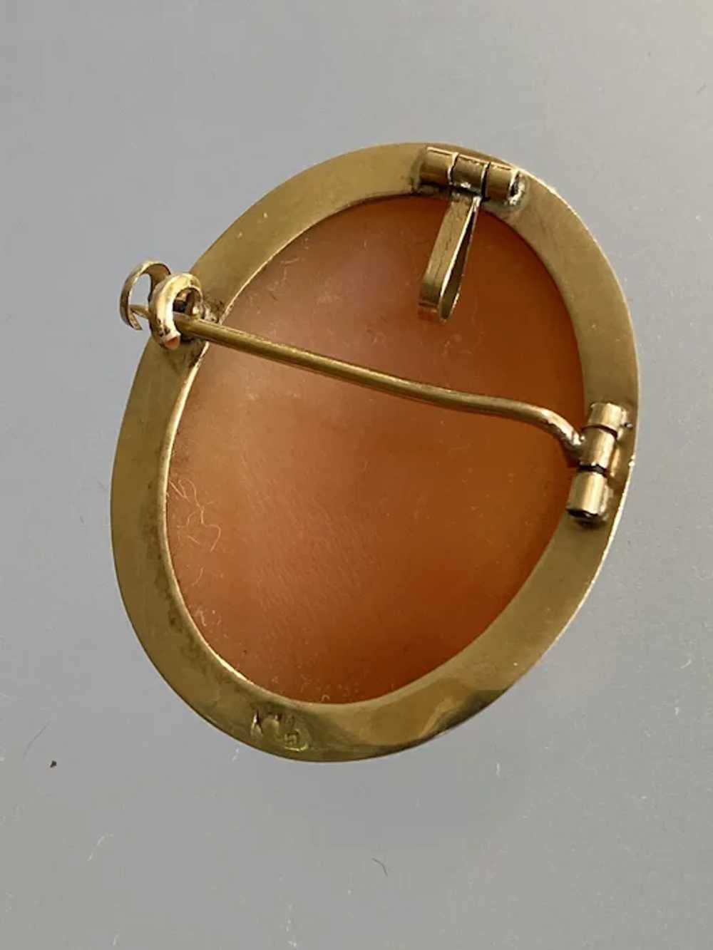 14K Yellow Gold Left Facing Cameo - image 3