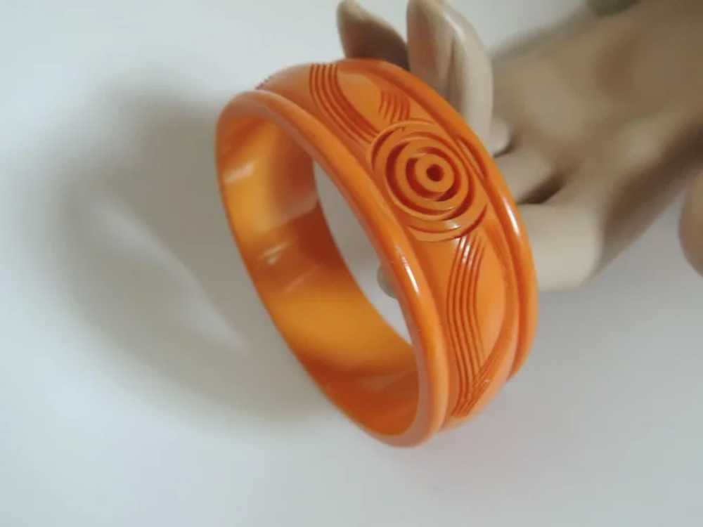 Bakelite Carved Bracelet  Deep Cream Corn c1940’s - image 4