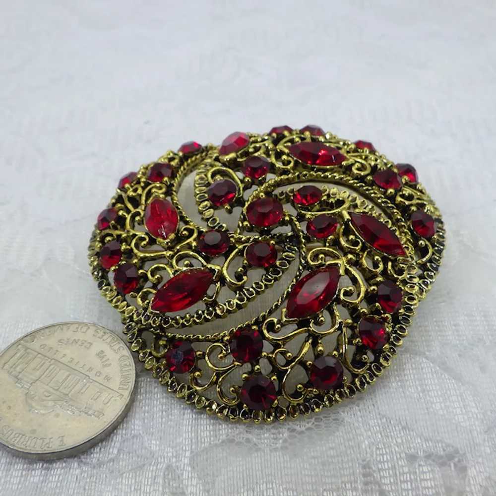 Siam Red Rhinestone Brooch, Vintage 1950s Filigre… - image 4