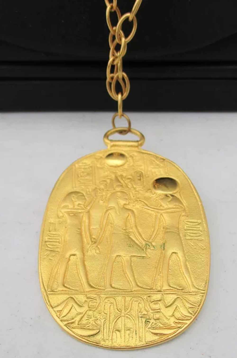 Metropolitan Museum of Art Gilt Egyptian Pendant … - image 3