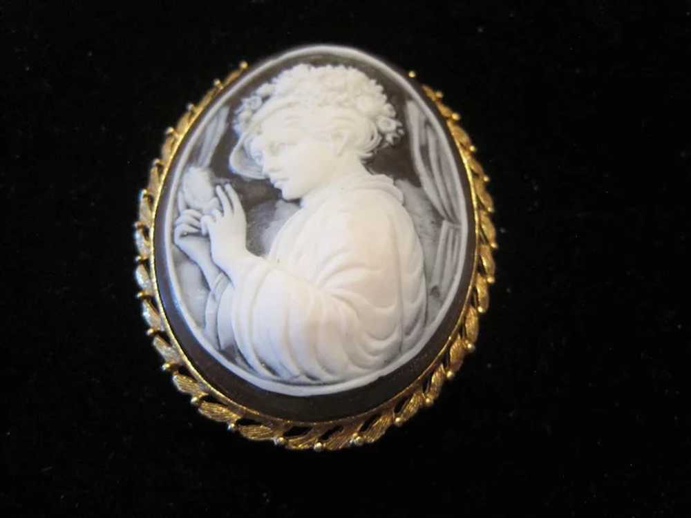 1930's Gold Gilt Cameo Broach Pin - 2 1/8" x 1 3/… - image 3