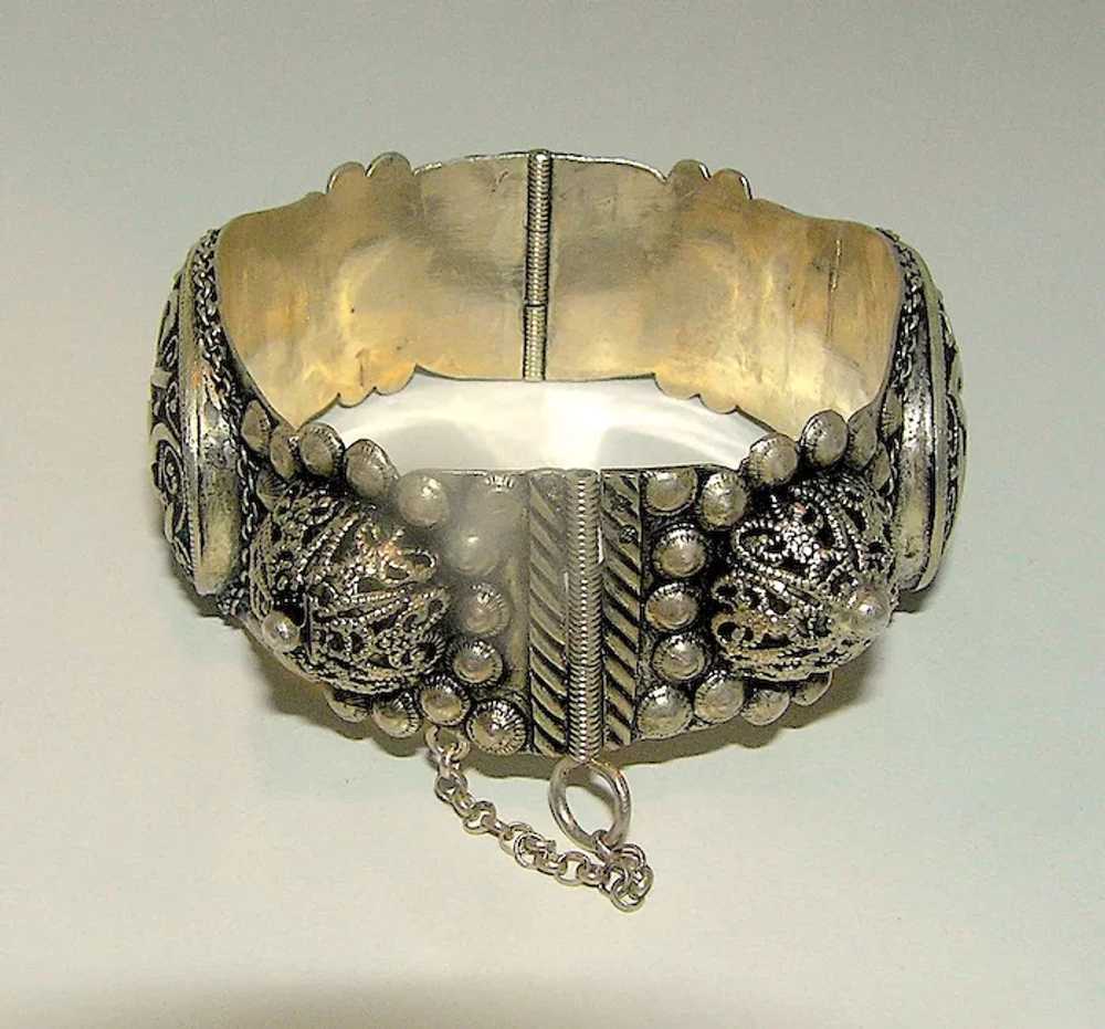 Antique Arabic Tribal 'Ethnic Silver Cuff Bracelet - image 5