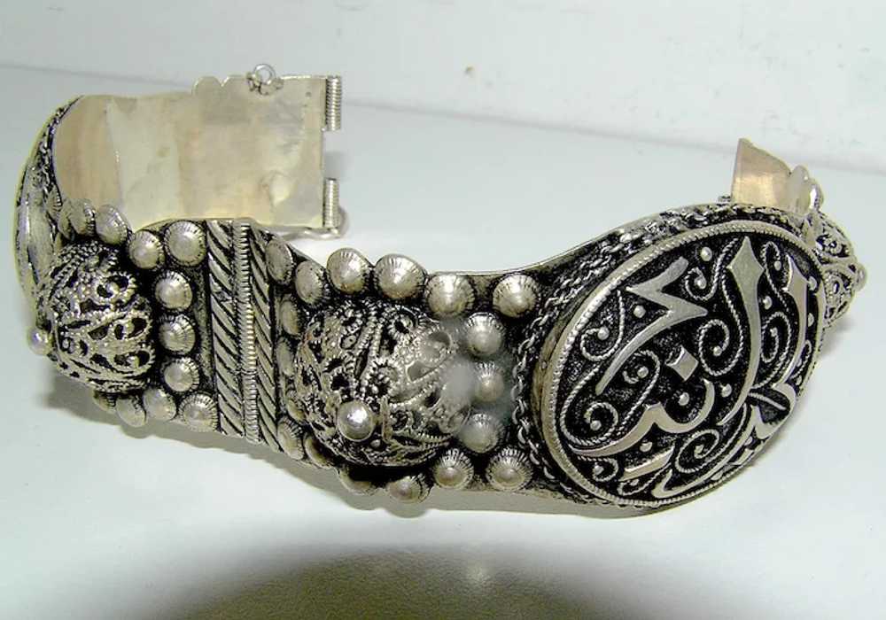 Antique Arabic Tribal 'Ethnic Silver Cuff Bracelet - image 6
