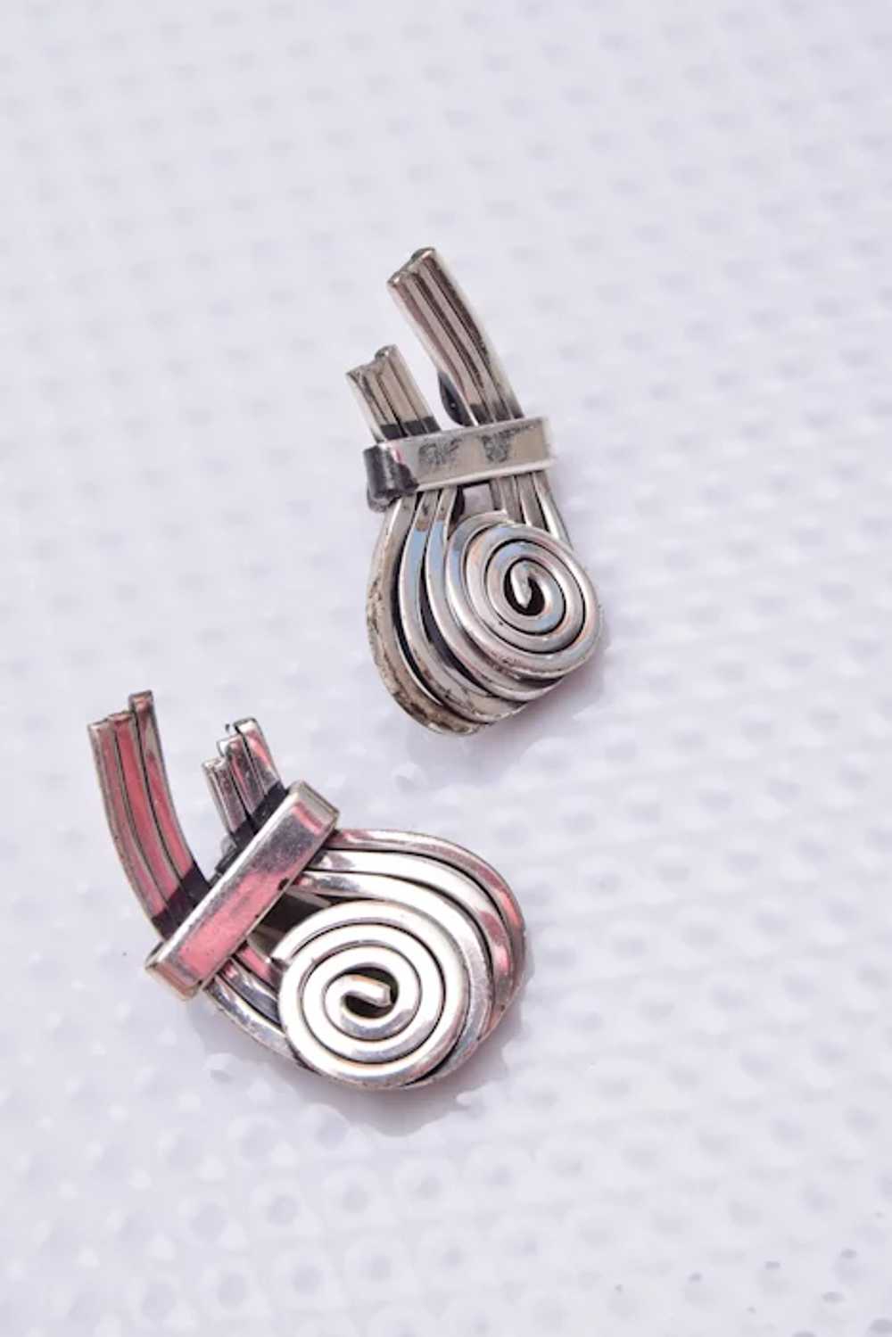 Rame' Silver Tone Earrings - image 4