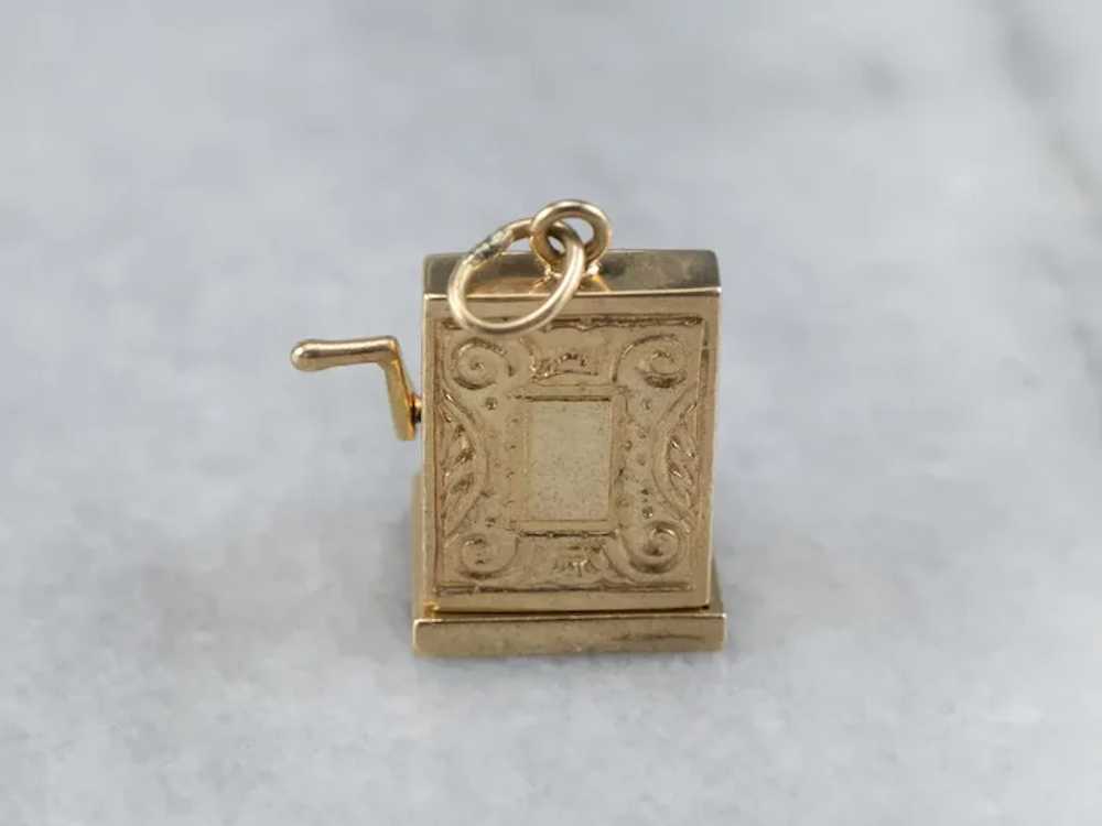 Vintage 14 Karat Gold Cash Register Charm - image 5