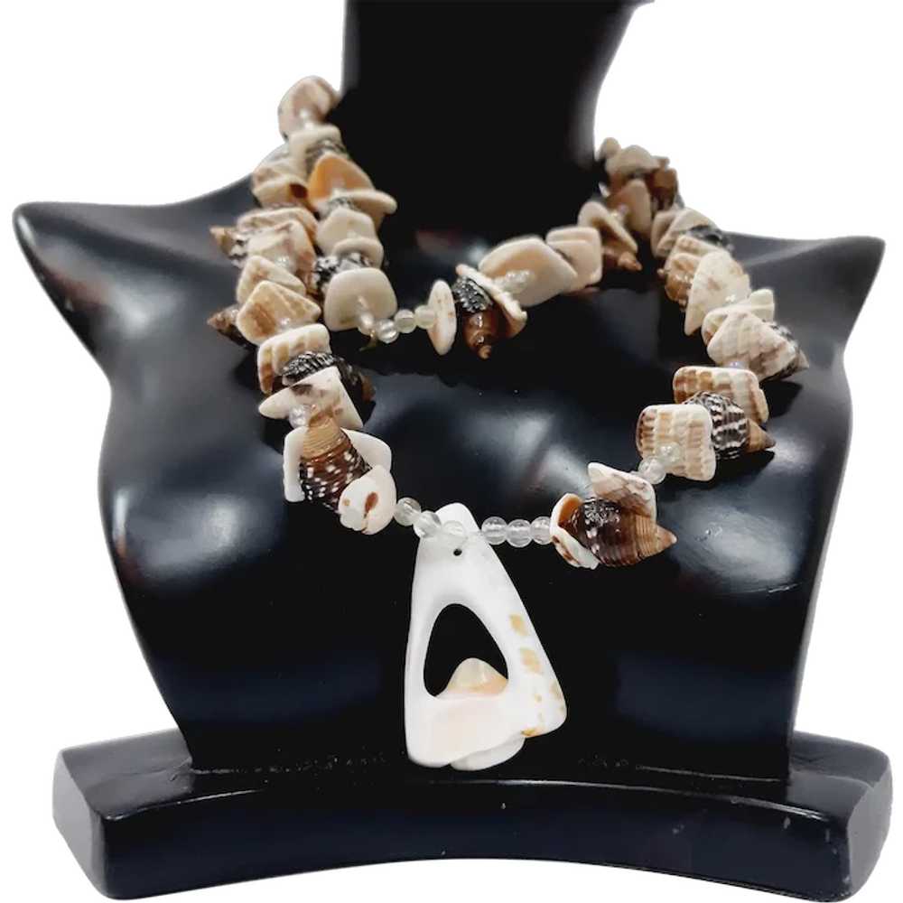 Vintage shells and mussels necklace - image 1