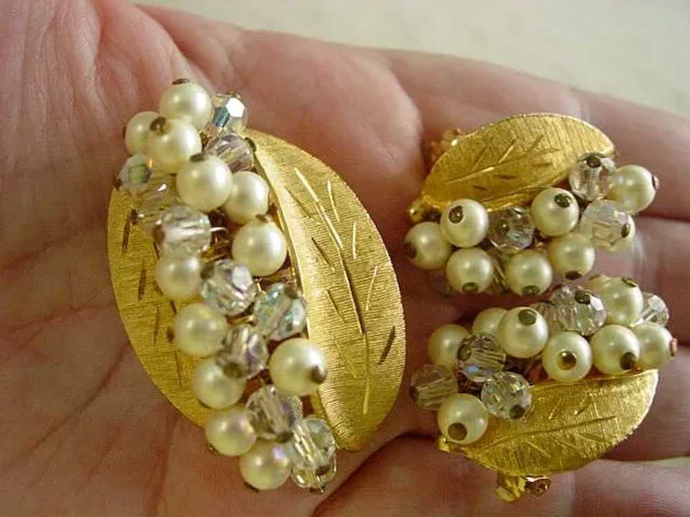 Beaded Faux Pearl and Crystal Leaf design Pin and… - image 4
