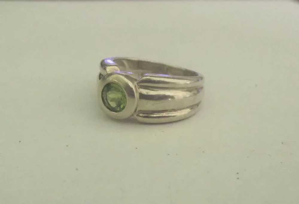 Attractive Vintage Sterling Peridot Ring- Size 6 - image 4