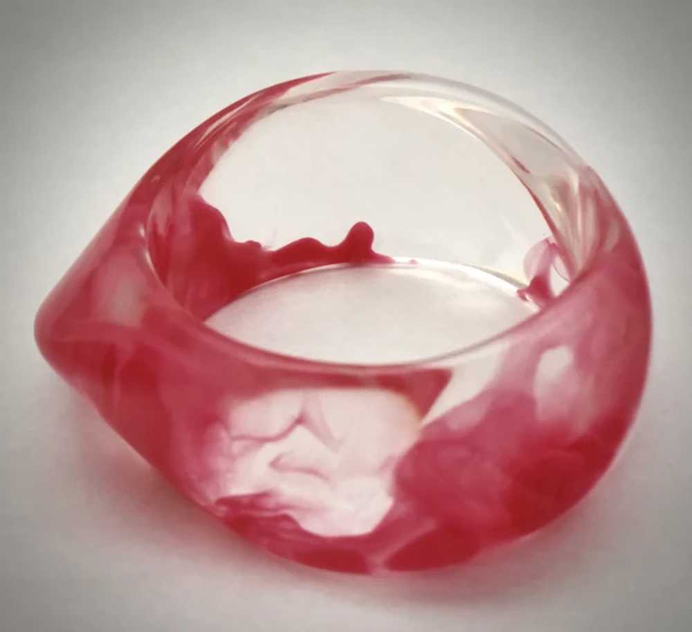 Chunky Swirled Hot Pink & Clear Twisted Triangula… - image 6