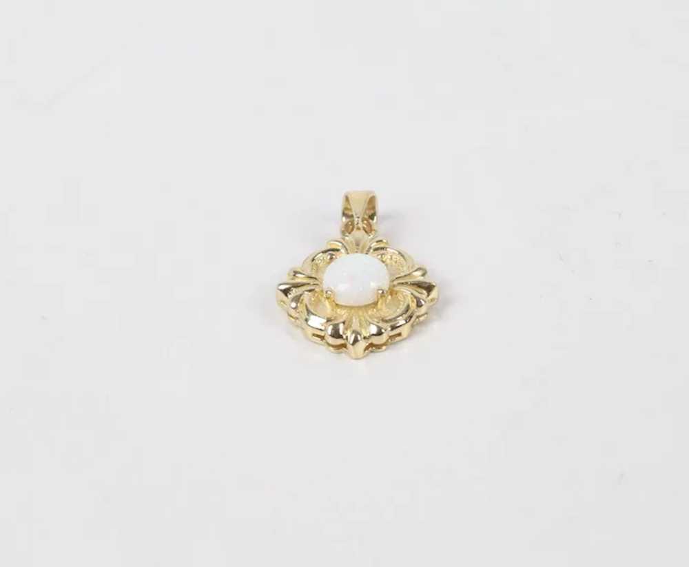 Vintage 14K Yellow Gold Opal Pendant - image 5