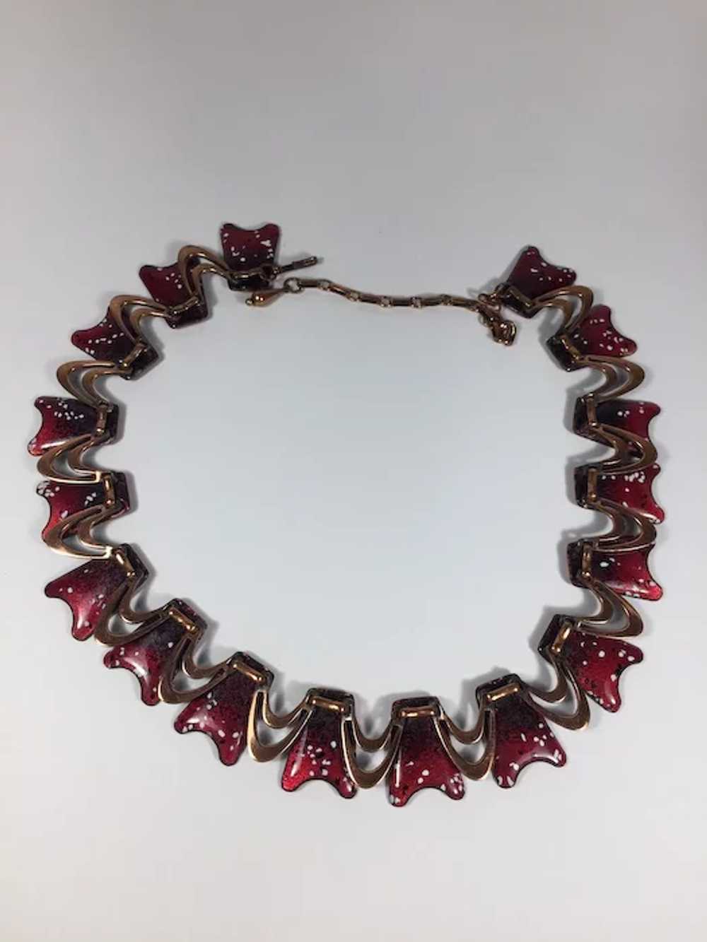 Mid-Century Copper Necklace with Red/White/Black … - image 4