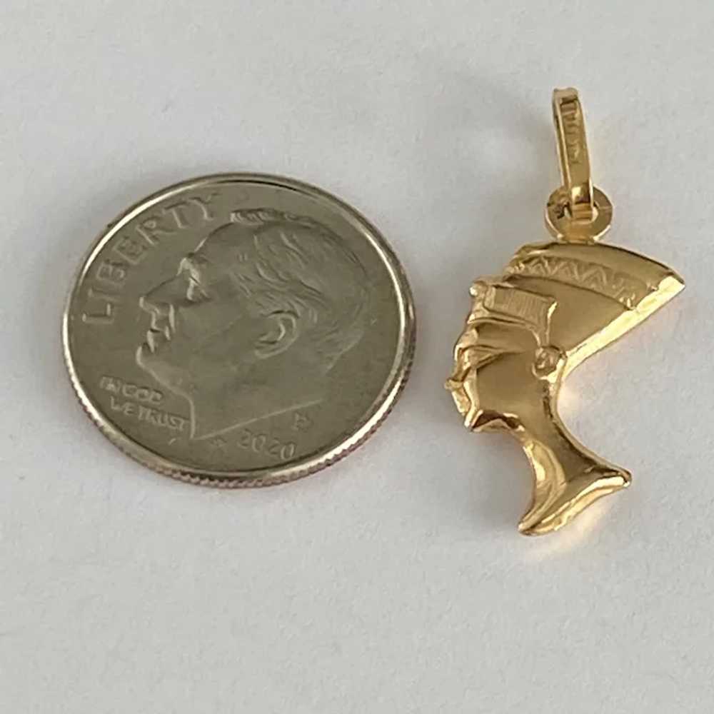 Nefertiti Egyptian Queen Vintage Charm 14K Gold T… - image 2