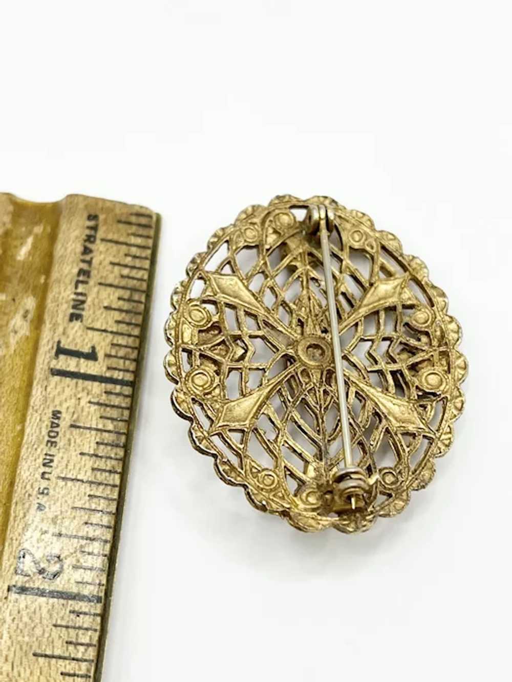 Vintage Green Rhinestone Gold Filigree Brooch Pin - image 4