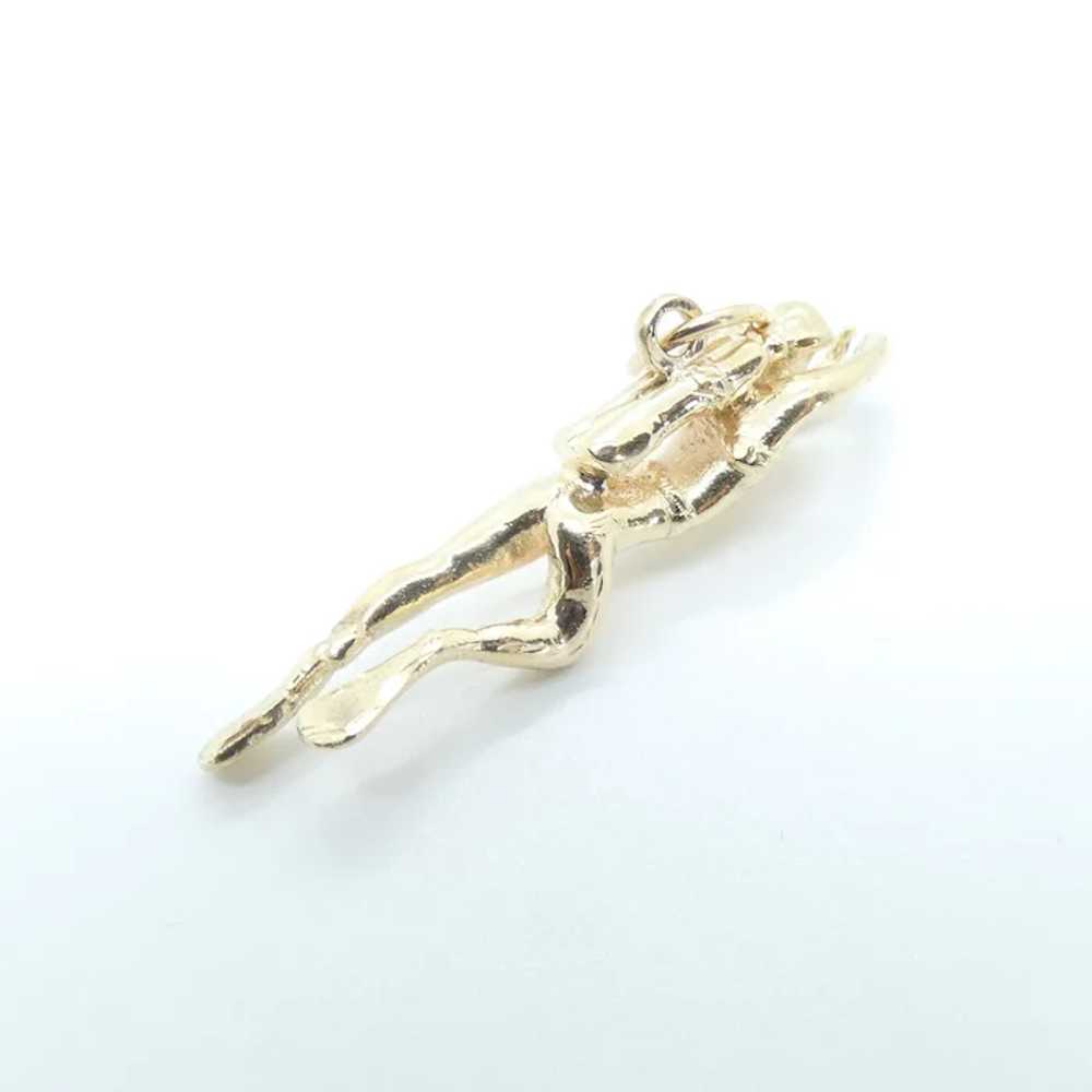 3 Dimensional Scuba Diver 14K Yellow Gold - image 4