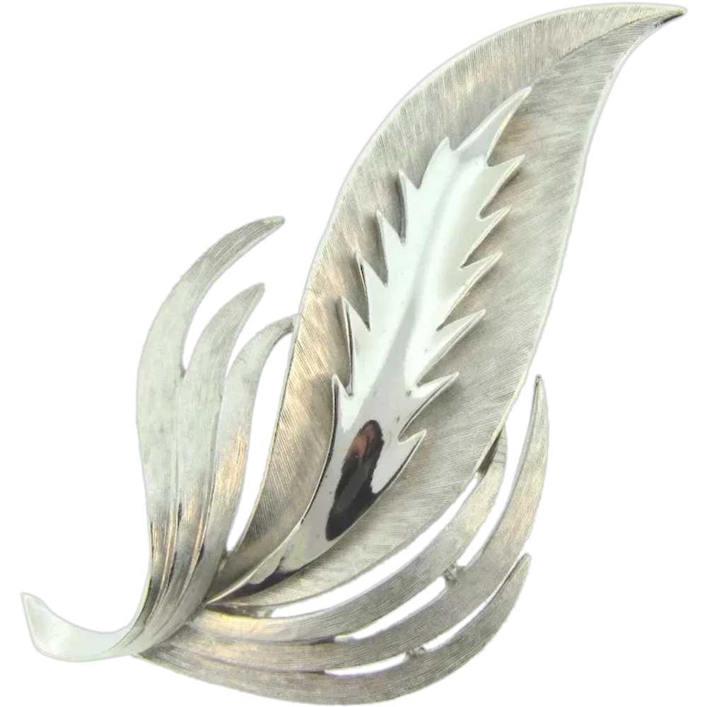 Signed Crown Trifari silver tone stylized leaf Br… - image 1