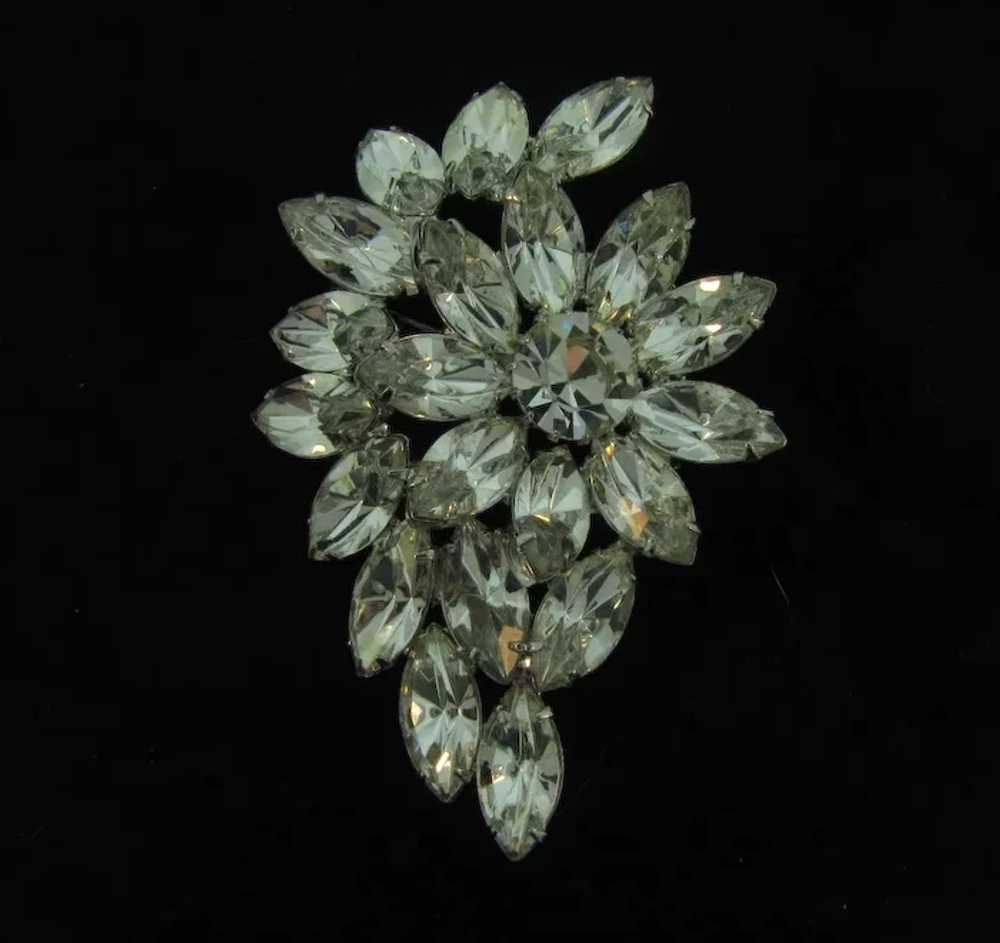 Vintage floral crystal rhinestone Brooch - image 2