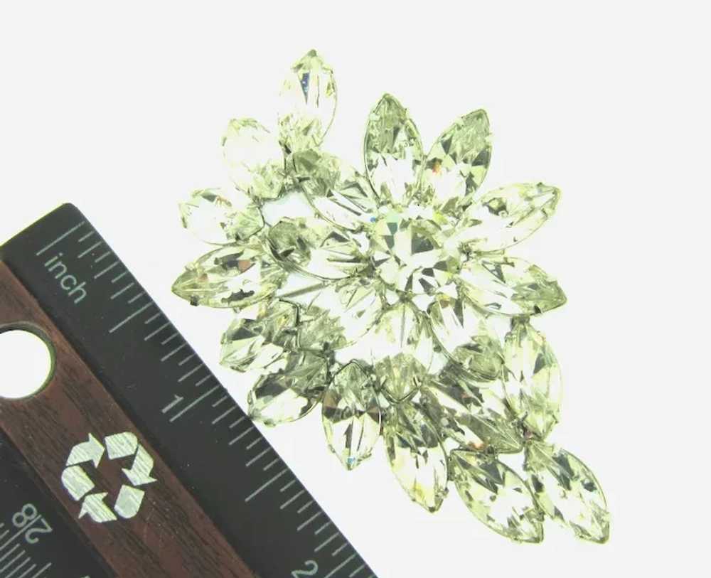 Vintage floral crystal rhinestone Brooch - image 4