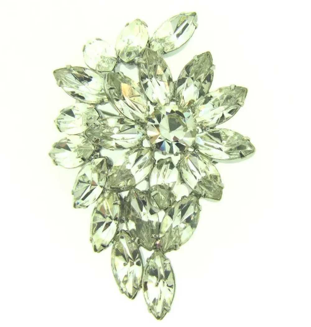 Vintage floral crystal rhinestone Brooch - image 5