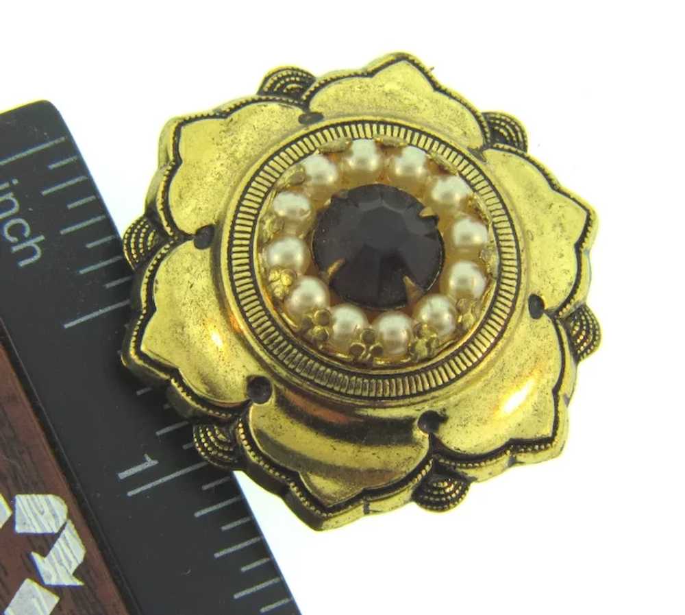Vintage gold tone floral Brooch with purple glass… - image 3