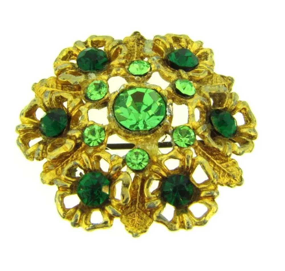 Vintage gold tone circular floral Brooch with gre… - image 4