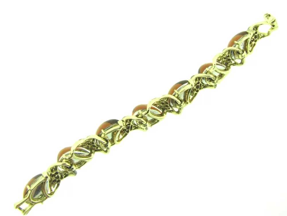 Vintage link gold tone Bracelet with Lucite caboc… - image 3