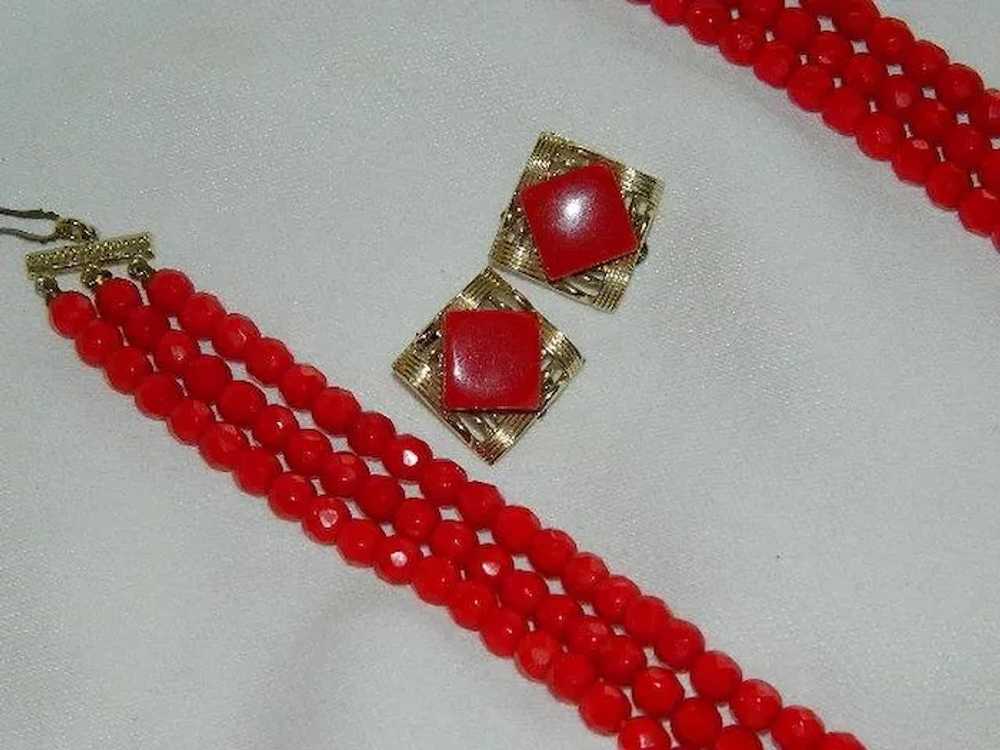 Romantic Cherry Red Glass Beaded Triple Strand Ne… - image 7