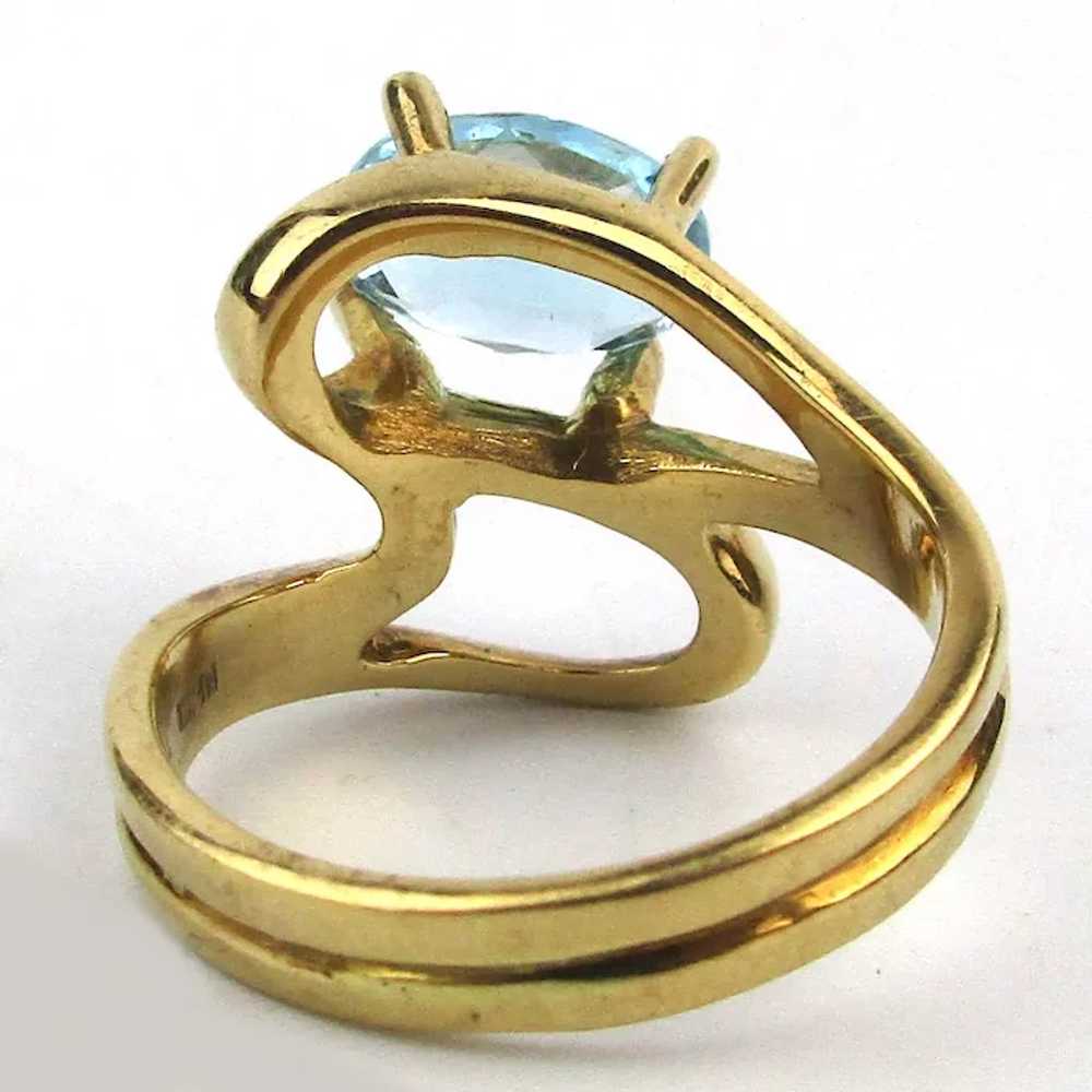 Estate 14K Gold Mexican Wavy Ring w/ Blue Topaz - image 3