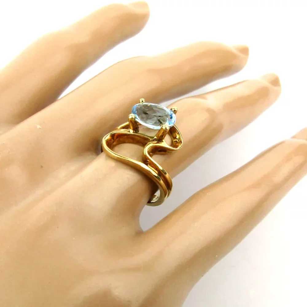 Estate 14K Gold Mexican Wavy Ring w/ Blue Topaz - image 7
