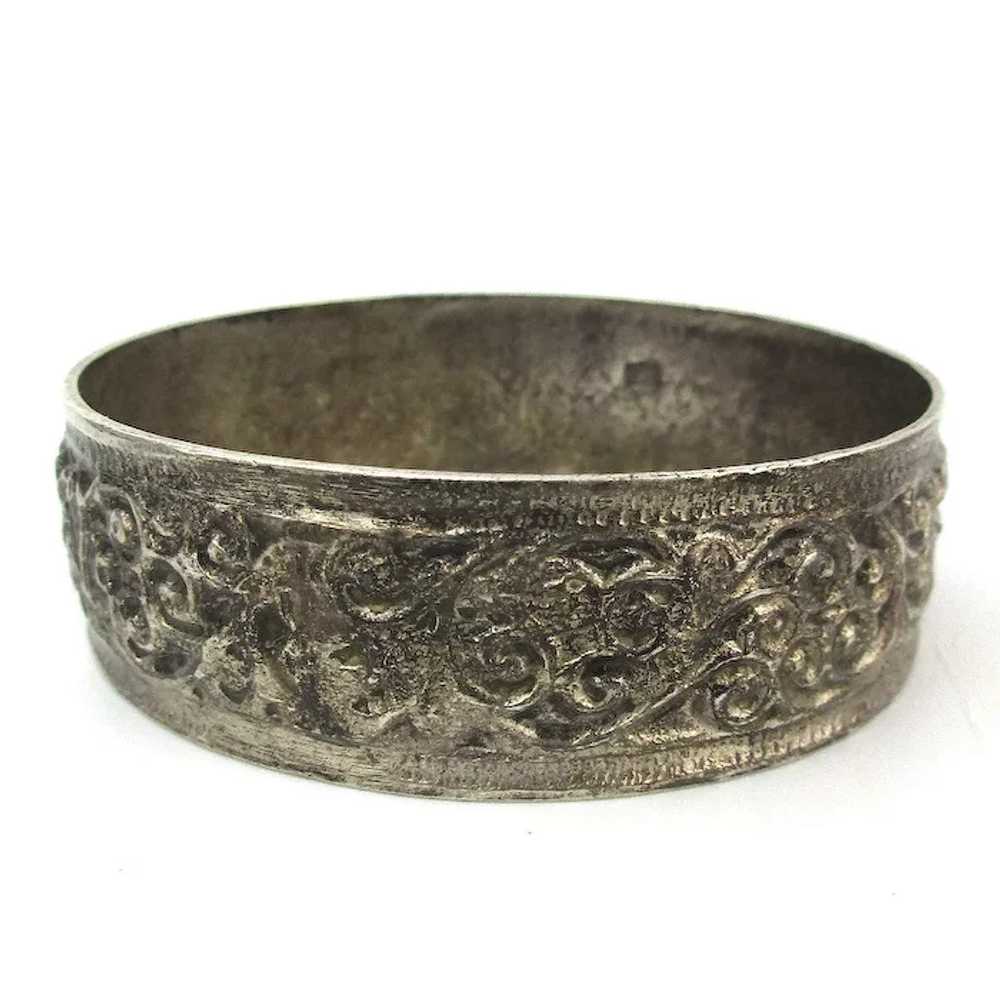 1925 Heavy Berber 800 Silver Carved Bangle Bracel… - image 5