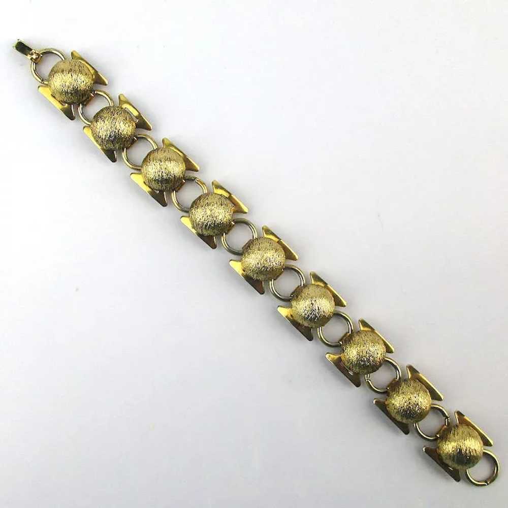 Vintage Nine Textured Gilt Balls Link Bracelet - image 3