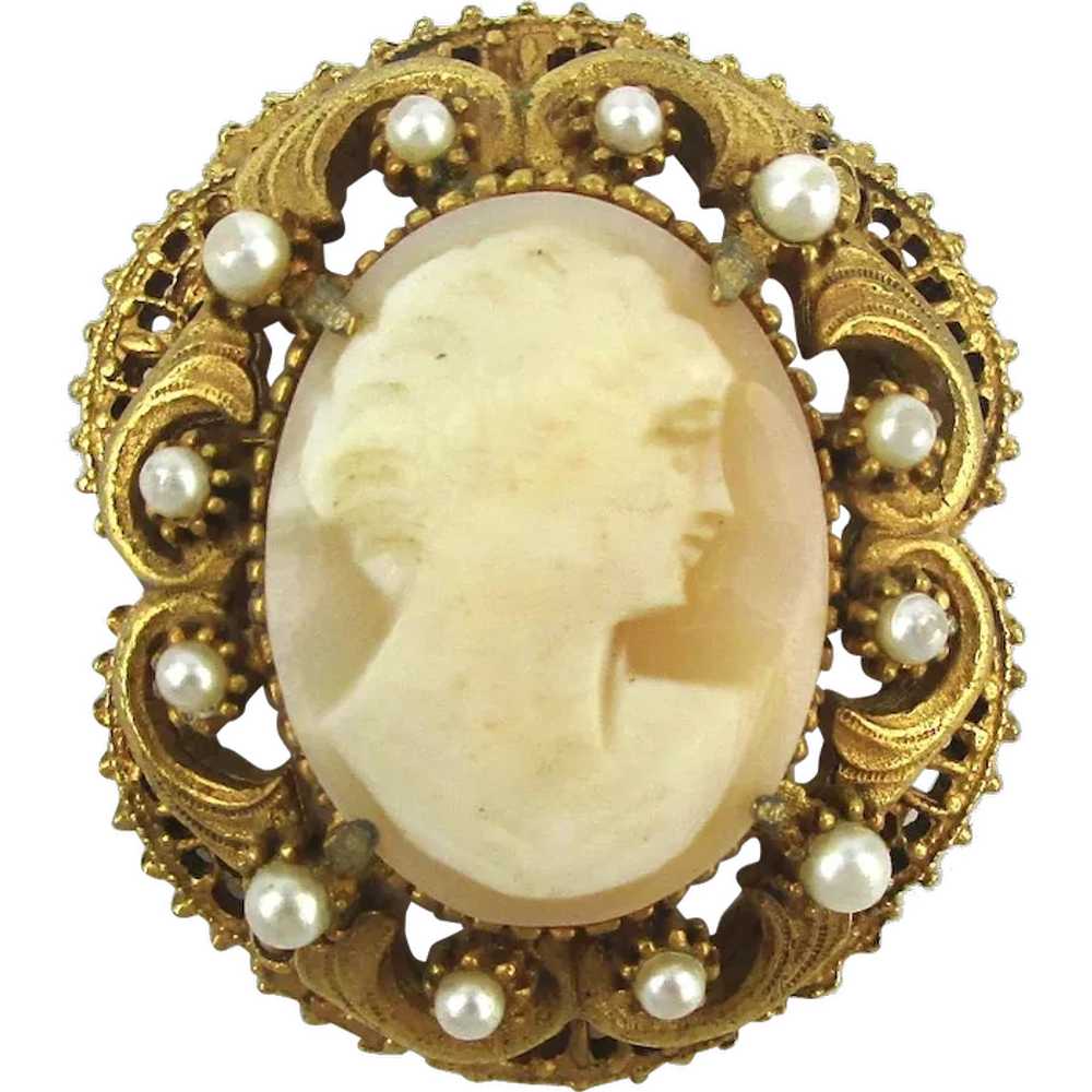 Vintage FLORENZA Carved Shell Cameo Pin Brooch Pe… - image 1