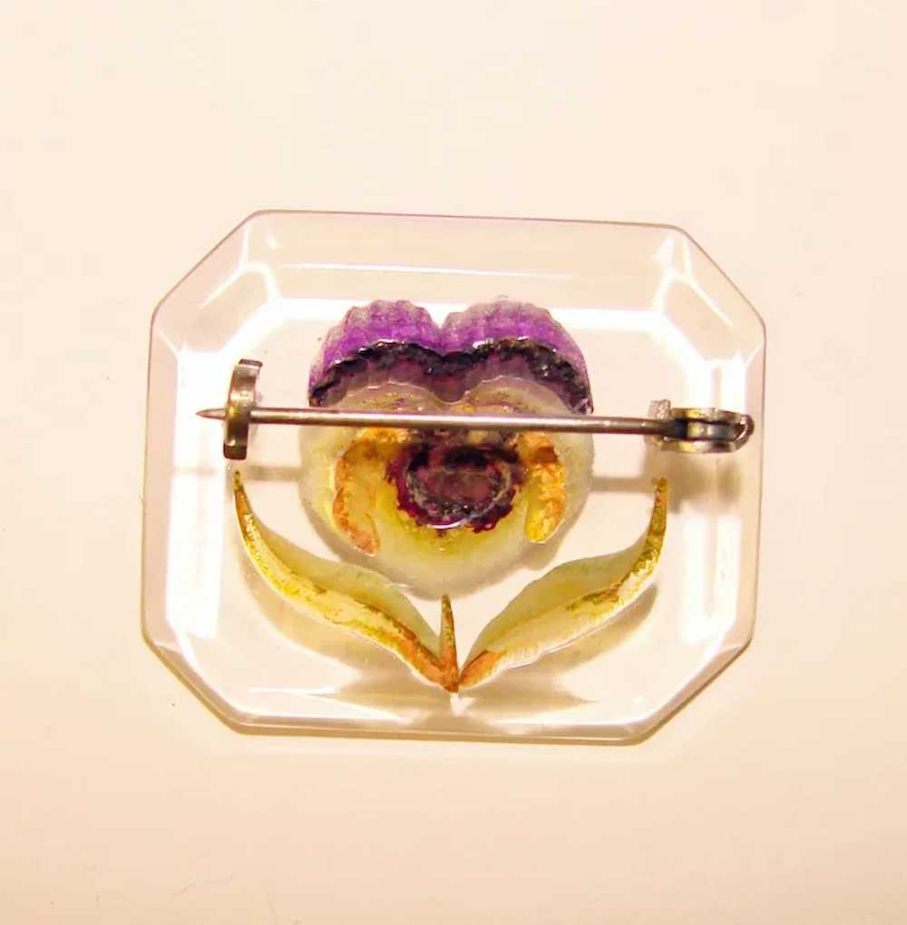 Gorgeous CARVED LUCITE Pansy Flower Vintage Brooch - image 2
