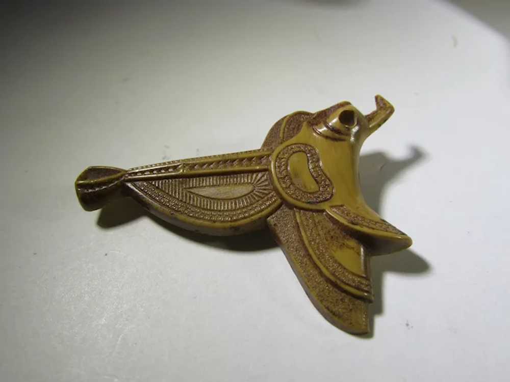 Vintage Celluloid Saddle Pin in Mustard with Earl… - image 3