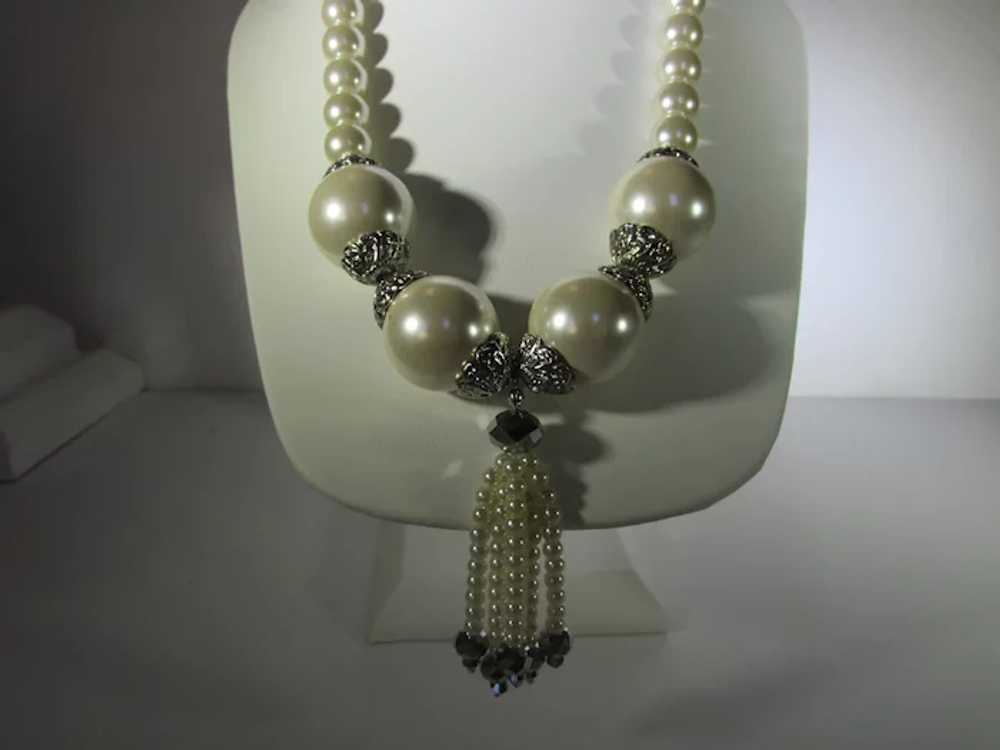 Vintage Faux Pearl Necklace With Lots of Bling - image 6