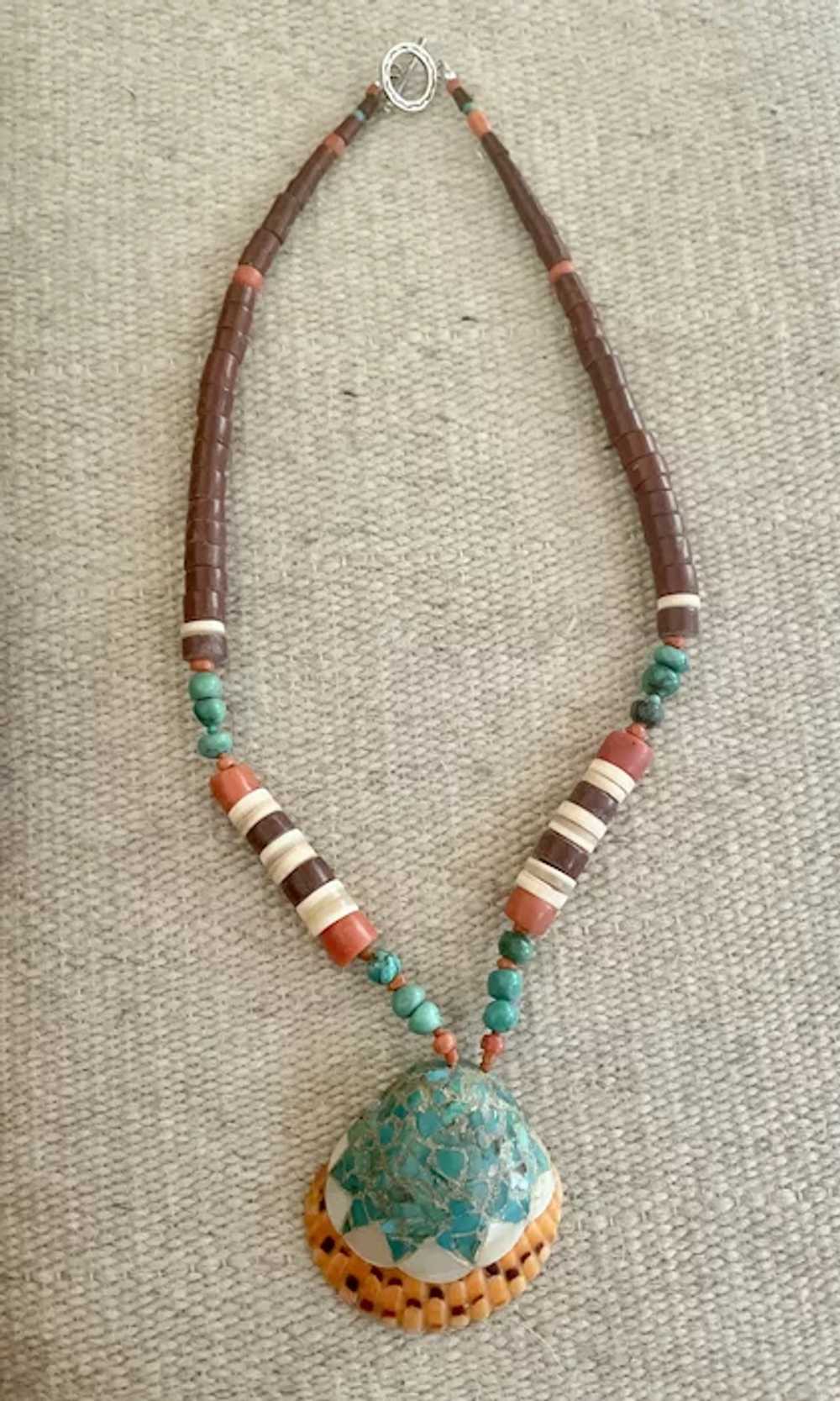 Artisan/ Kewa Pueblo Inlaid Shell Necklace with T… - image 5