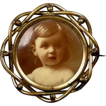 Sweet Victorian Gold Filled Baby Photo Pin