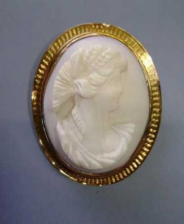 VINTAGE Angel Skin Coral Cameo 10K Gold Frame