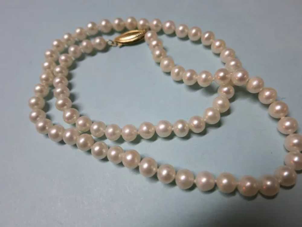 VINTAGE Freshwater Pearls 6mm Knotted and 14K Clo… - image 6