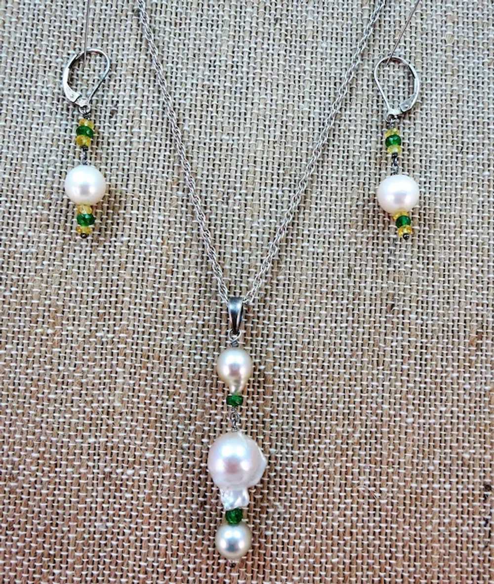VINTAGE Baroque  Pearl Necklace and Earrings - image 2