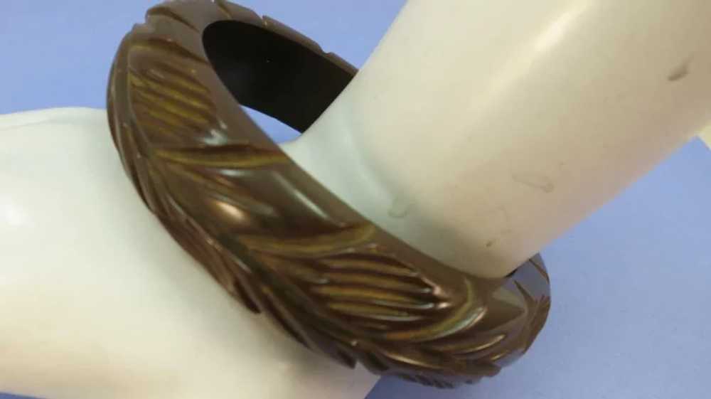 VINTAGE Hand Carved Bakelite Bangle Dark Brown - image 5