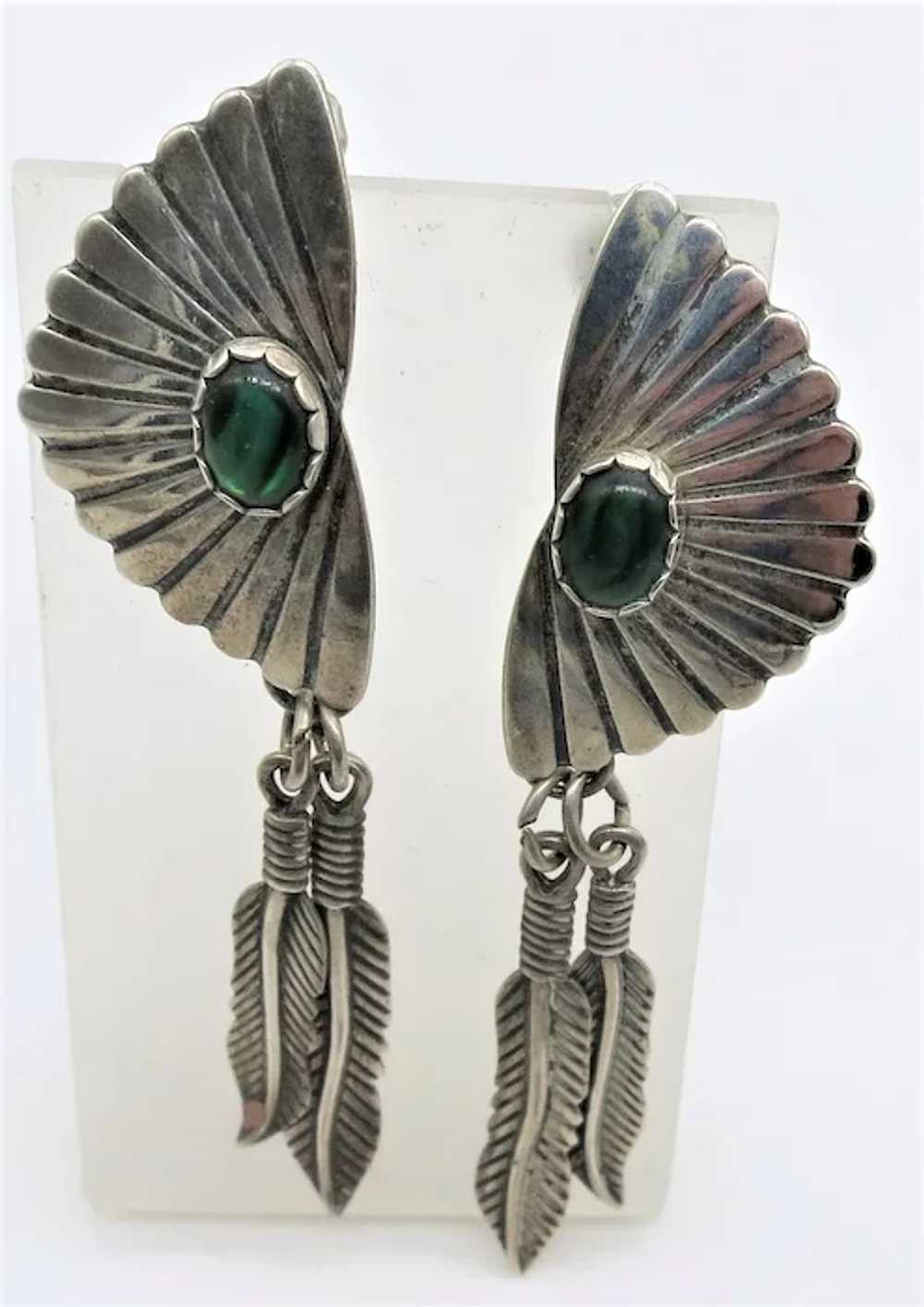 VINTAGE  Feather Earrings With Green Stone - image 2
