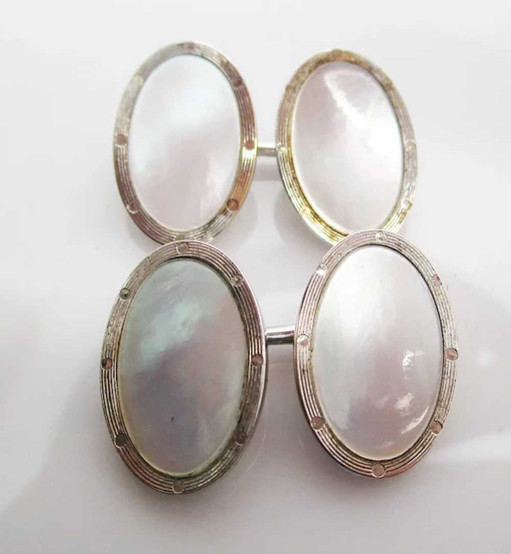 Art Deco 14 Karat White Gold and Mother of Pearl … - image 2