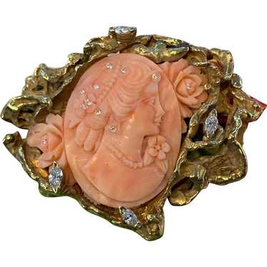 14K Yellow Gold Carved Coral Cameo Brooch - image 1