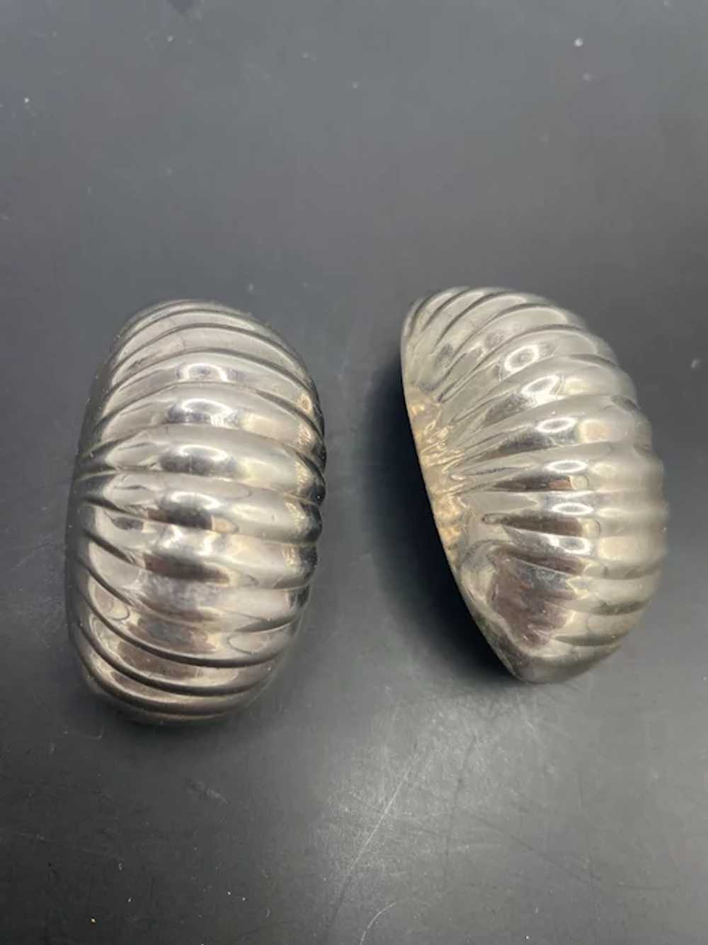 Vintage Sterling Silver Fluted Clip Earrings - image 3